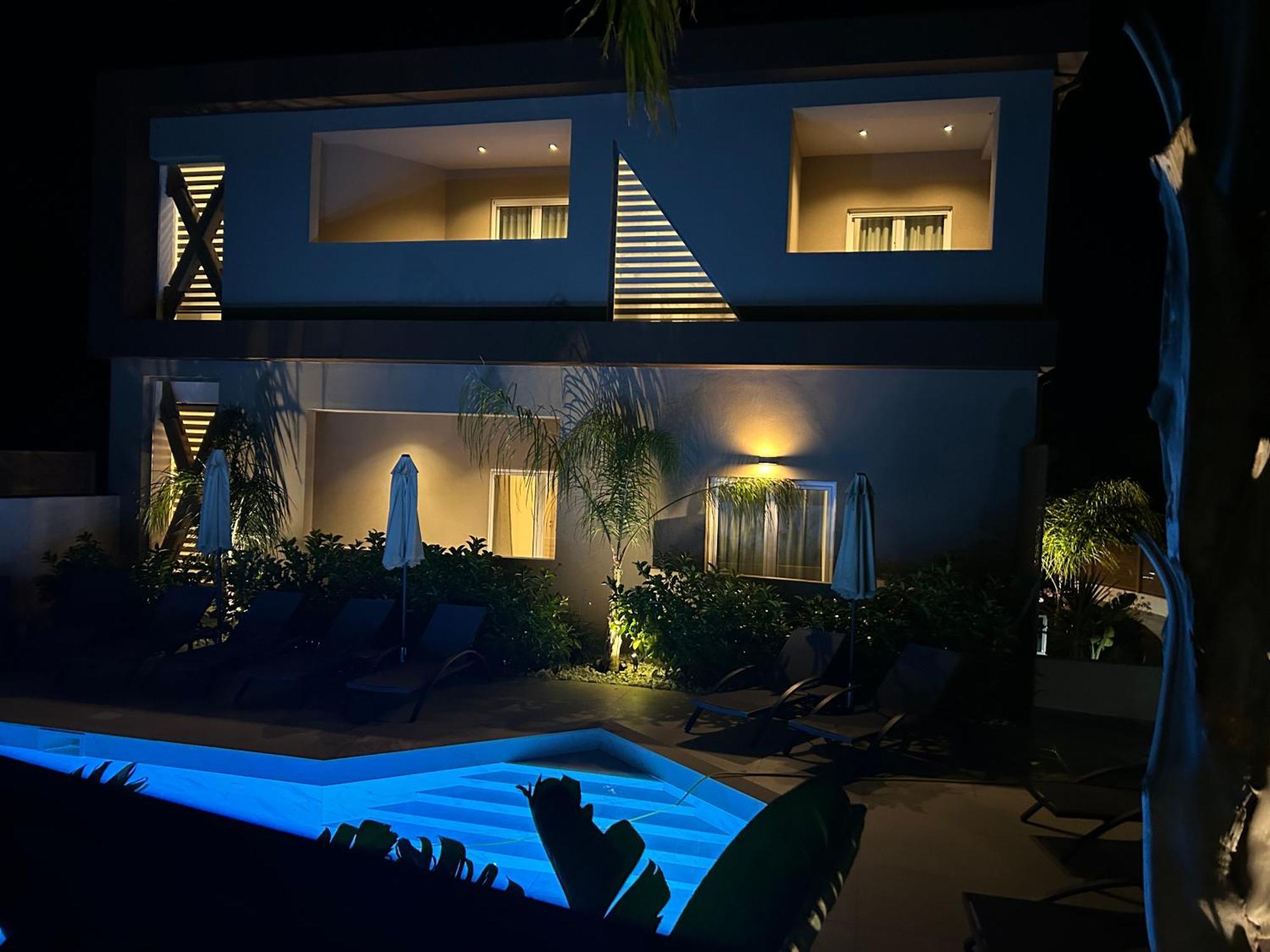 X Luxury Suites อาร์กอสโตลี ภายนอก รูปภาพ